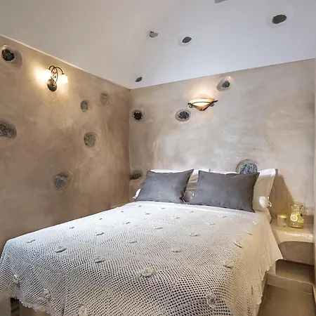 Luxury Hariton