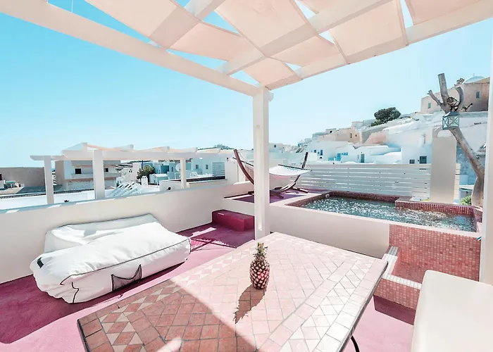 Villa Luxury Hariton Emporio (Santorini)