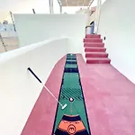 Luxury Hariton