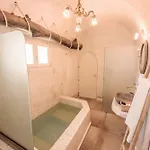 Luxury Hariton Emborió