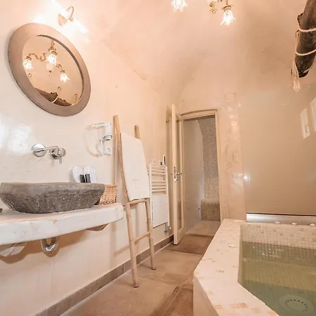 Luxury Hariton Villa *