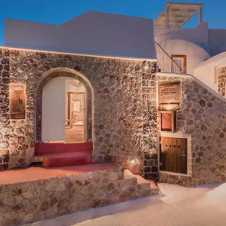 Luxury Hariton Villa Emporio (Santorini)
